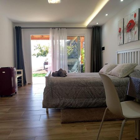 דירות ארפו Modern Seaview Studio מראה חיצוני תמונה