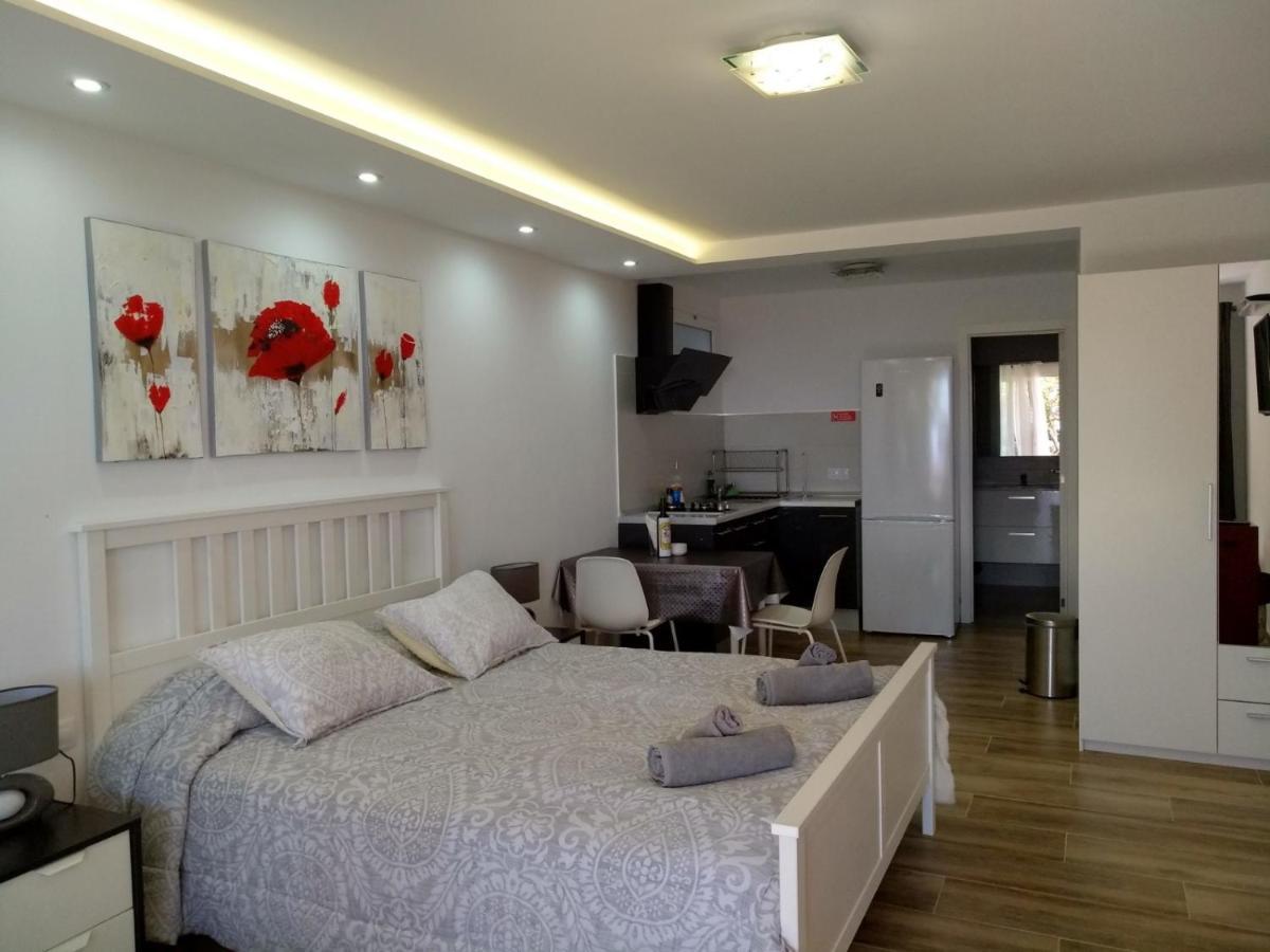 דירות ארפו Modern Seaview Studio מראה חיצוני תמונה